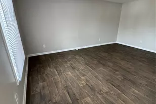 2022 Harvest Ln, Charlotte, NC 28210 - Photo 3