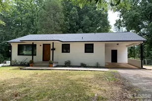 210 Park Rd, Mount Holly, NC 28120 - Photo 1