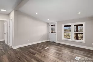 22 Honey Locust Ln, Candler, NC 28715 - Photo 7