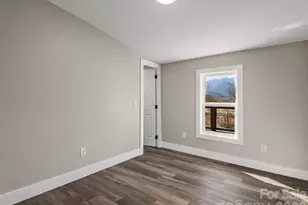 22 Honey Locust Ln, Candler, NC 28715 - Photo 17