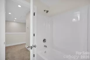 146 Forest Creek Dr, Statesville, NC 28625 - Photo 33