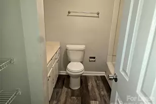 4608 Sharon Chase Dr, Charlotte, NC 28215 - Photo 9