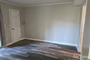 4608 Sharon Chase Dr, Charlotte, NC 28215 - Photo 7