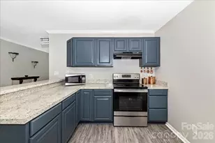 3218 Broadhurst Ln, Clover, SC 29710 - Photo 3