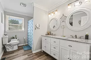 3545 Yorkland Dr, Hickory, NC 28601 - Photo 9