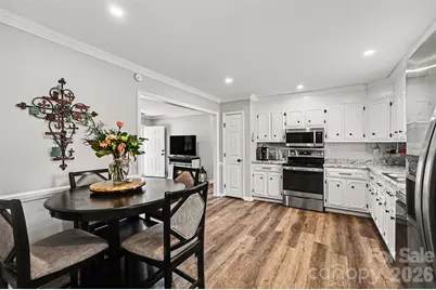 3545 Yorkland Drive, Hickory, NC 28601 - Photo 5