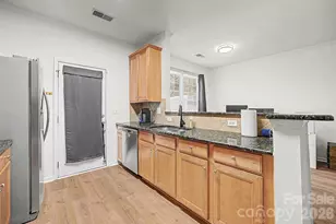 1506 Royal Auburn Ave, Fort Mill, SC 29708 - Photo 9