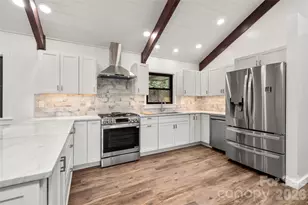 453 Friendly Acres Dr, Waynesville, NC 28786 - Photo 11