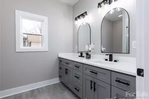 1949 Colonial Ln, Hickory, NC 28601 - Photo 13