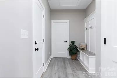 1949 Colonial Lane, Hickory, NC 28601 - Photo 13