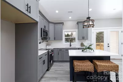 1949 Colonial Lane, Hickory, NC 28601 - Photo 3