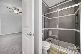 15437 Coventry Ct Ln, Charlotte, NC 28277 - Photo 17