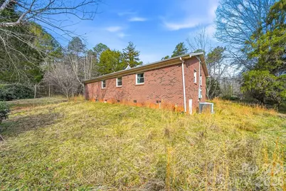 3335, 3319 E Nc 10 Highway, Claremont, NC 28610 - Photo 33