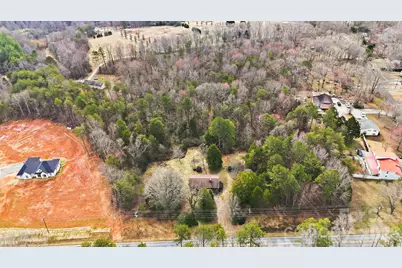 3335, 3319 E Nc 10 Highway, Claremont, NC 28610 - Photo 41