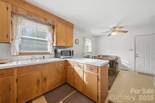 3335 3319 E Nc 10 Hwy, Claremont, NC 28610 - Photo 15