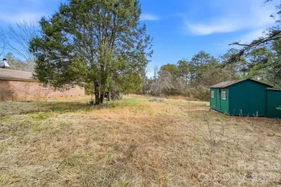 3335, 3319 E Nc 10 Highway, Claremont, NC 28610 - Photo 35