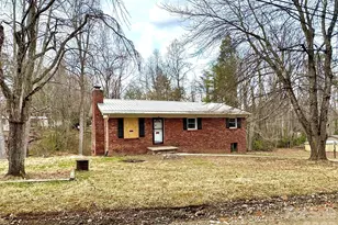 164 Squirrel Hollow Dr, Hendersonville, NC 28791 - Photo 3