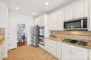 2558 Chatham Dr, Fort Mill, SC 29707 - Photo 11