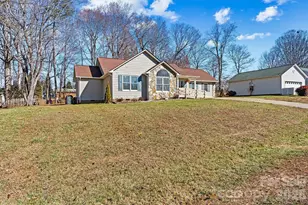 1714 Indian Springs Dr NW, Conover, NC 28613 - Photo 1
