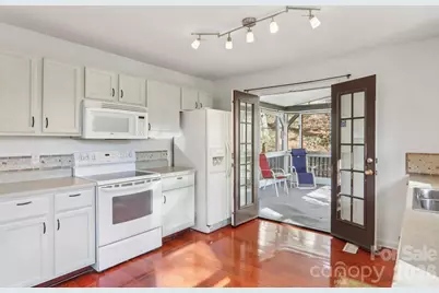 224 Beverly Road, Asheville, NC 28805 - Photo 5