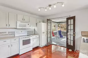 224 Beverly Rd, Asheville, NC 28805 - Photo 5