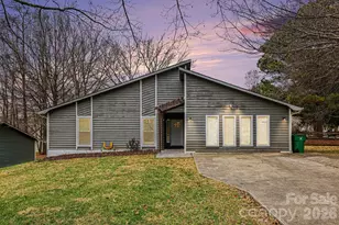 6022 Hanna Ct, Charlotte, NC 28212 - Photo 1