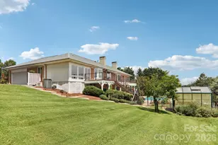 18 Thornapple Dr, Hendersonville, NC 28739 - Photo 43