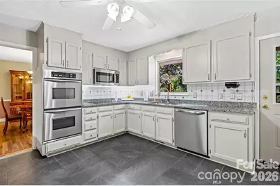 11 Blueberry Hill Road, Asheville, NC 28804 - Photo 9