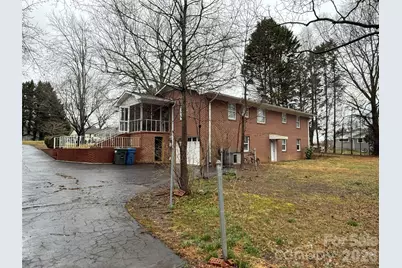 1235 27th Avenue NE, Hickory, NC 28601 - Photo 5