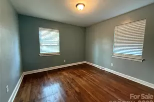 1235 27th Ave NE, Hickory, NC 28601 - Photo 11