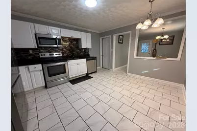 1235 27th Avenue NE, Hickory, NC 28601 - Photo 9