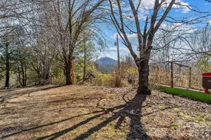 350 Sandy Bottom Rd, Marshall, NC 28753 - Photo 31