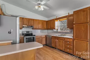 350 Sandy Bottom Rd, Marshall, NC 28753 - Photo 7