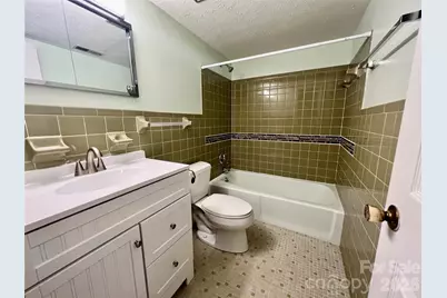 427 6th Avenue W #A-2, Hendersonville, NC 28739 - Photo 11