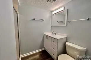 427 6th Ave W, Hendersonville, NC 28739 - Photo 7