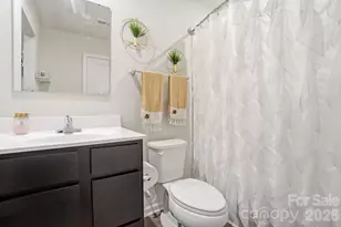 2040 Langer St, Charlotte, NC 28214 - Photo 23