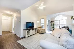 2566 Carya Pond Ln, Charlotte, NC 28212 - Photo 13