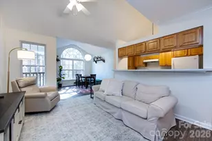 2566 Carya Pond Ln, Charlotte, NC 28212 - Photo 11