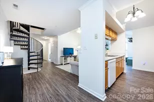 2566 Carya Pond Ln, Charlotte, NC 28212 - Photo 5