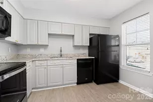 4298 Melrose Club Dr, Matthews, NC 28105 - Photo 11