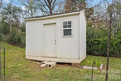 8224 Carrolwood Drive, Charlotte, NC 28217 - Photo 31