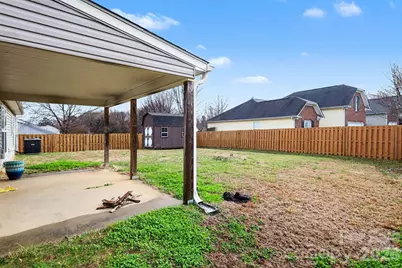 8418 Appledale Drive, Charlotte, NC 28262 - Photo 5