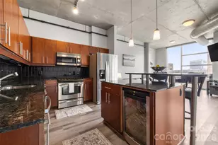 505 E 6th St, Charlotte, NC 28202 - Photo 5