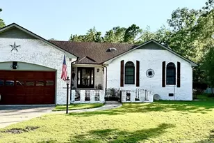 5802 Jolly Roger Ct, New Bern, NC 28560 - Photo 1
