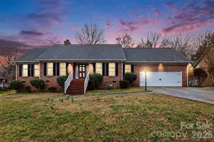 1439 Woodhurst Dr, Rock Hill, SC 29732 - Photo 1
