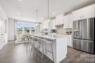 2147 Hawksworth Ln, Charlotte, NC 28262 - Photo 9