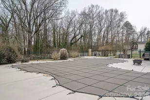 112 Pilots Ridge Dr, Bessemer City, NC 28016 - Photo 35