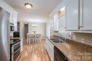 112 Pilots Ridge Dr, Bessemer City, NC 28016 - Photo 27