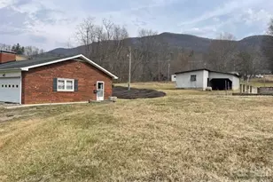 325 Tater Hill Rd, Zionville, NC 28698 - Photo 3