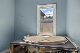 1487 Hayes Rd, Columbus, NC 28722 - Photo 29